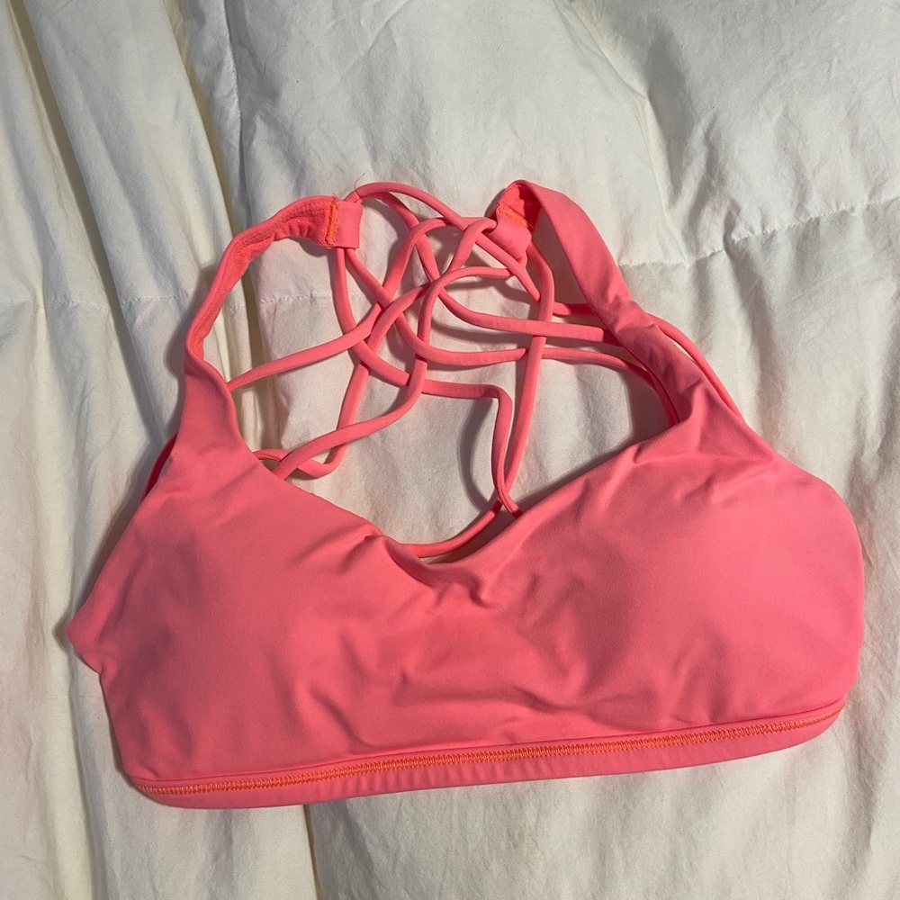 Lululemon sports bra